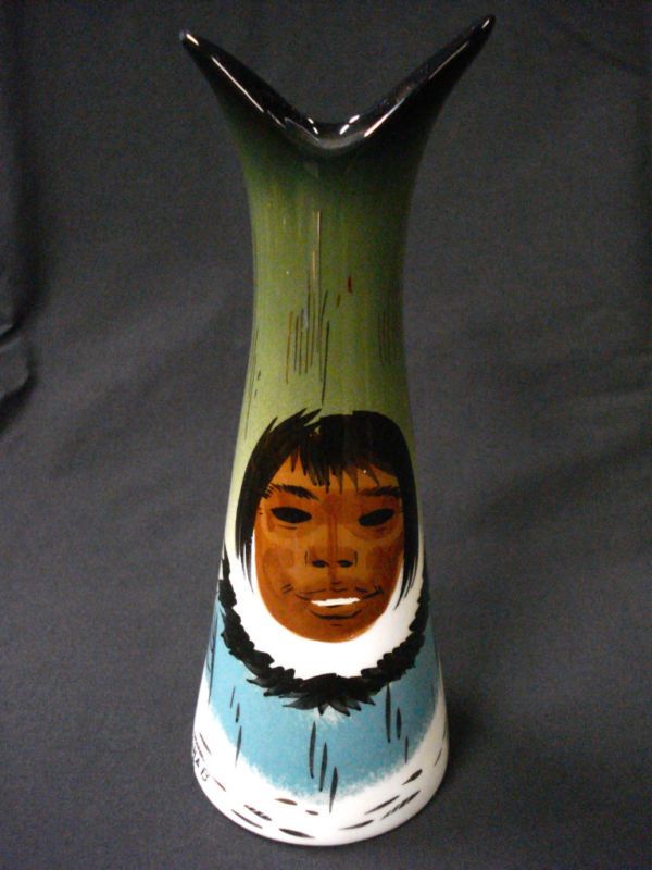 Signed SASCHA BRASTOFF Eskimo VASE MINTY  