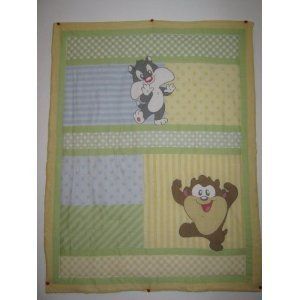 THREE PIECE CRIB SET BUGS BUNNY. CLOSE OUT PRICE  