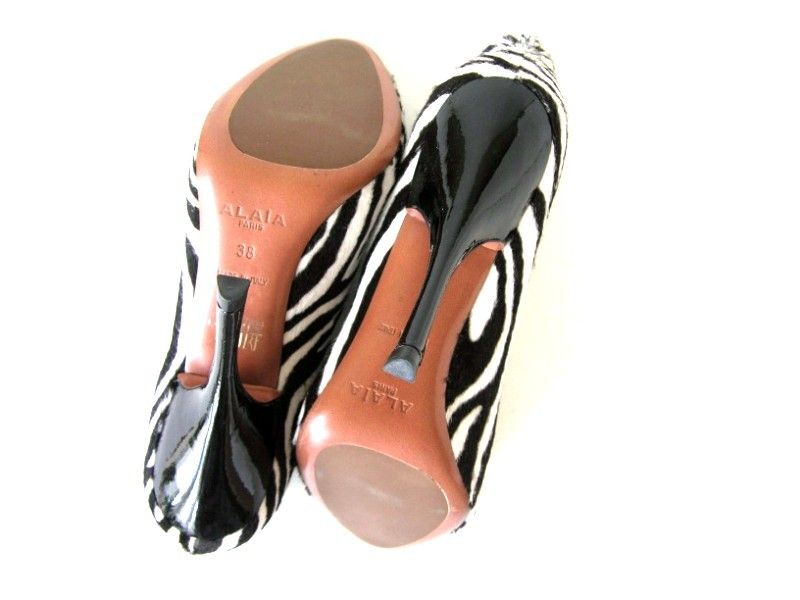 NEW $1725 ALAIA ZEBRA PRINT PONY HAIR SHOES ANKLE BOOTS 38   8  