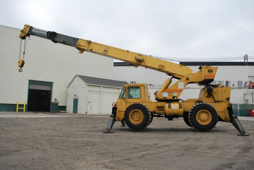 GROVE 18 Ton CRANE Rough Terrian 60 BOOM RT58B Lift   We can Deliver 