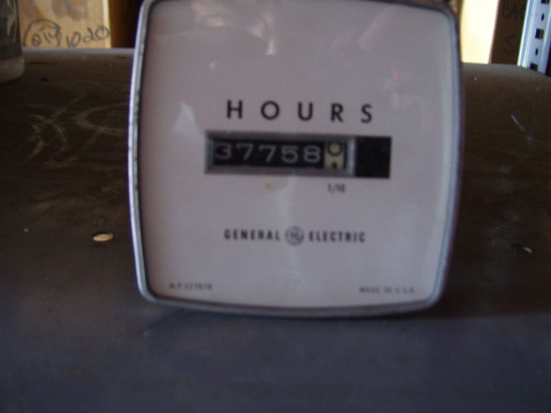 GE HOURS METER 0 90,000, CAT# 50 236302AAAA2  