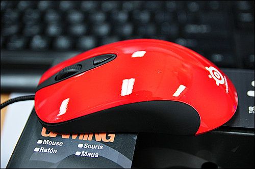 Steelseries KinZu Gamming Optical Mouse RED new in the retail BOX 