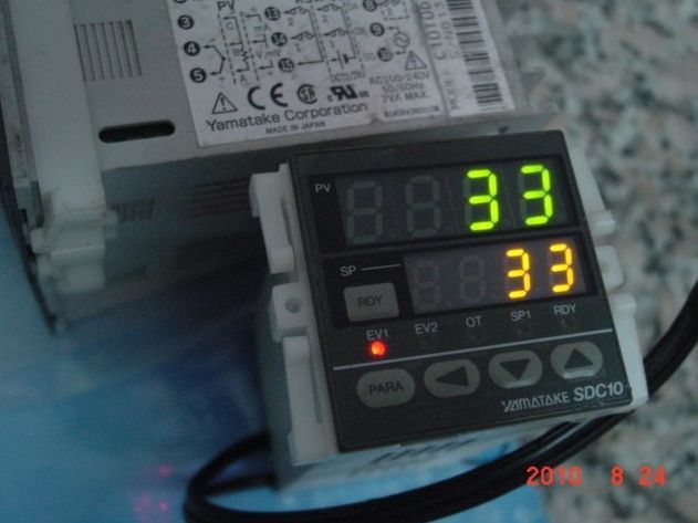 Yamatake SDC10 Temperature Controller C10T0DTA01D0  