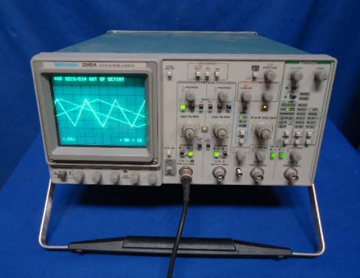 TEKTRONIX 2245A 100MHz OSCILLOSCOPE  