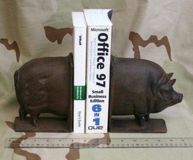 unusual Tastful X Large heavy Cast Iron PIG BOOKENDS  