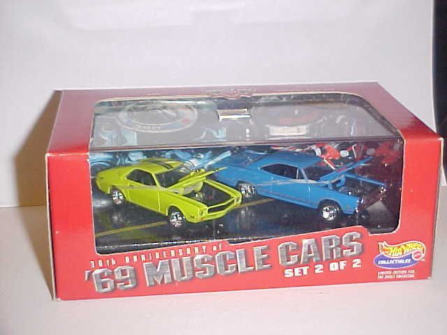 HOT WHEELS 2 CAR SET 30TH ANNIVERSARY 69 MUSCLE CARS SET 2 OF 2 1998