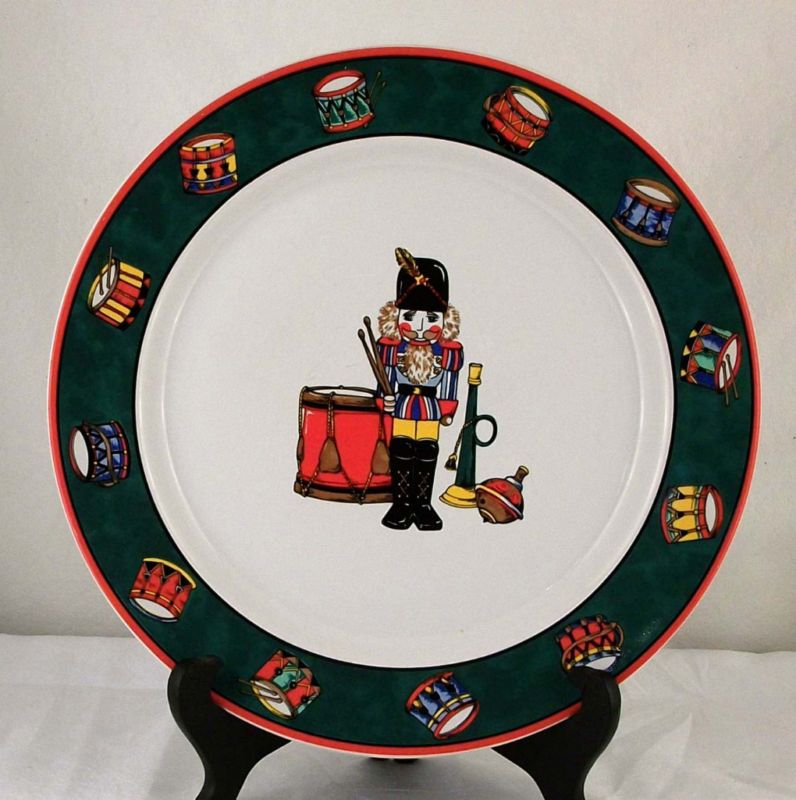 INTERNATIONAL HOLIDAY SPIRIT PLATE DRUMMER TIMBERLAKE  