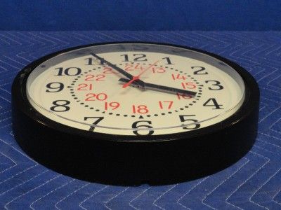 13.5 Black Plastic Seth Thomas 24 Hour Wall Clock DD26  