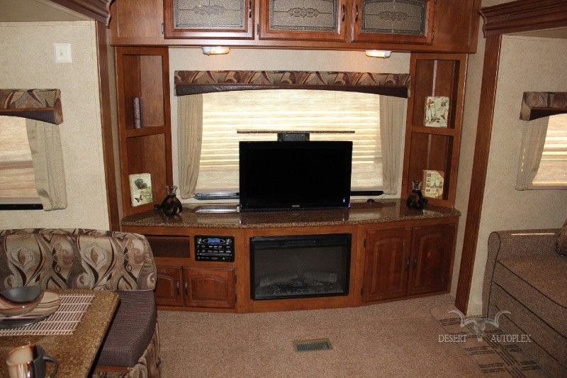 2012 V Cross Platinum 305VRET Triple Slide 5th Wheel Brand New in ,