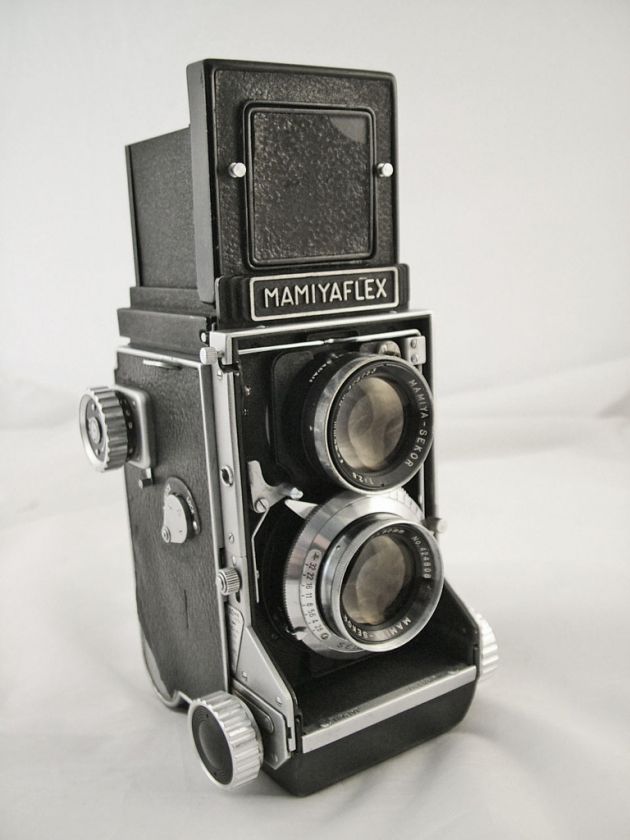 VINTAGE MAMIYAFLEX TLR CAMERA WITH 80MM F2.8 LENS  