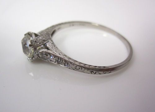   ART DECO 1 CARAT CUSHION CUT DIAMOND PLATINUM ENGAGEMENT RING  