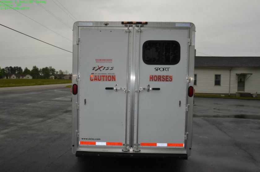   ES307 THREE HORSE TRAILER W/ LIVING QUARTERS in Trailers   Motors