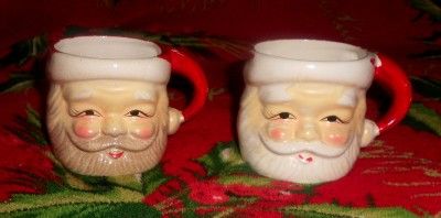 VTG CHRISTMAS HOLIDAY NOVELTY CERAMIC WINKING SANTA HEAD PITCHER W/ 8 