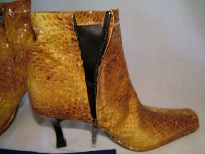 NIB Sacco NY Womens Yellow Italian Ankle Boots 35   5  