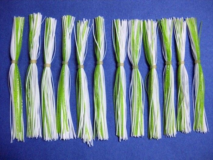 25 Silicone Skirt Wh/Gr Ch spinner bait bass lure musky  