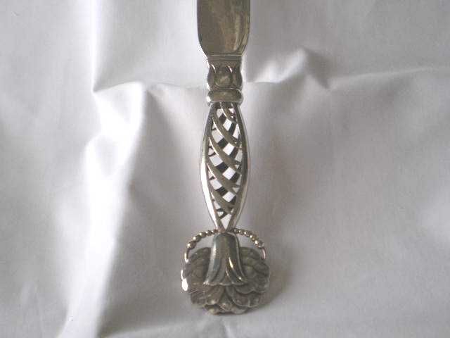 GEORG JENSEN STERLING CAKE KNIFE HANDHAMMERED BLADE PATTERN #83  